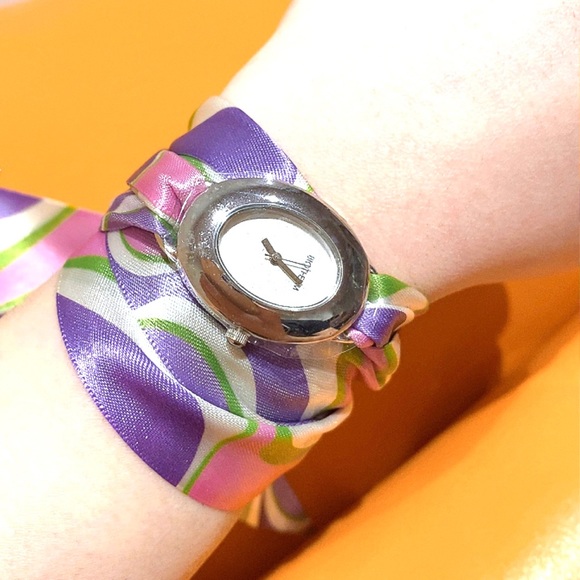 Watch with changeable ribbon - Picture 4 of 6